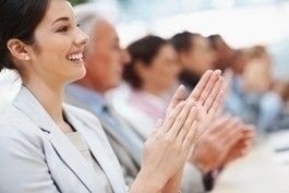 conference_attendees_clapping