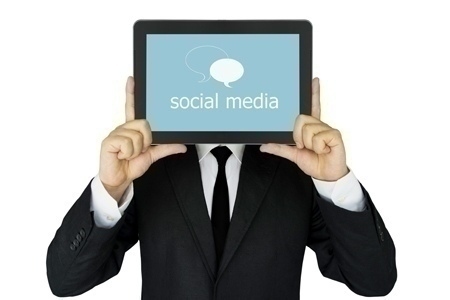 social_media_screen_tablet