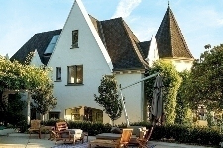 Great Spaces: Moby Makes Major Profit on Hollywood Hills Manse