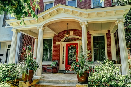 Old Meets New for Historic House Hunters