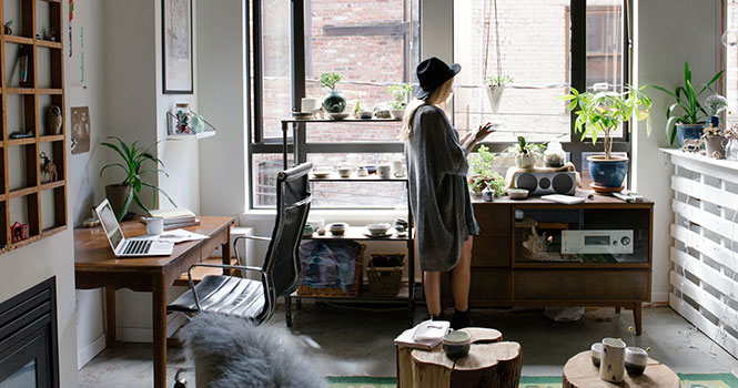 How Single Women Are Changing the Home Buying Market