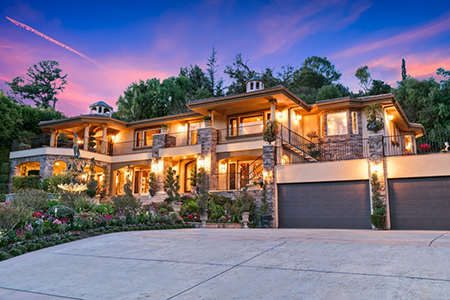 Now You Can Live Like a Kardashian—Sort Of