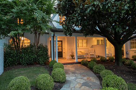 For Sale: Former Social Club of George Washington