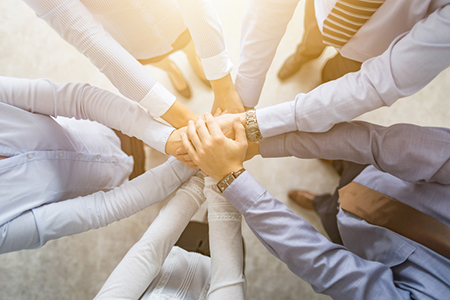 4 Essential Strategies to Make a Team Successful