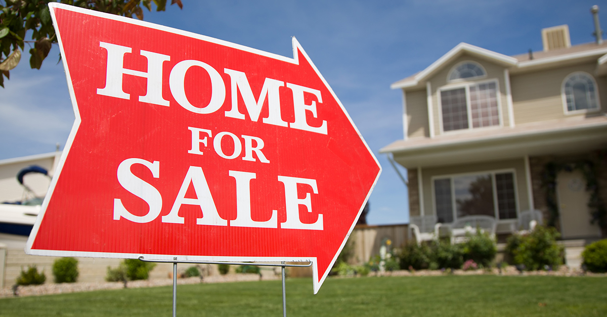 Pending Home Sales Stumble as Housing Market Momentum Wanes