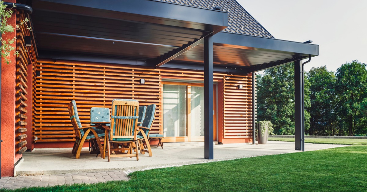 5 Ways to Protect Outdoor Wood Furniture — RISMedia