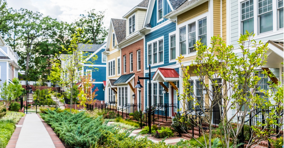 Pros and Cons of Living in a Townhouse