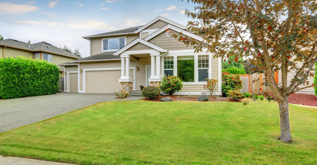 How to Decide Between Buying a Starter Home or a Forever Home