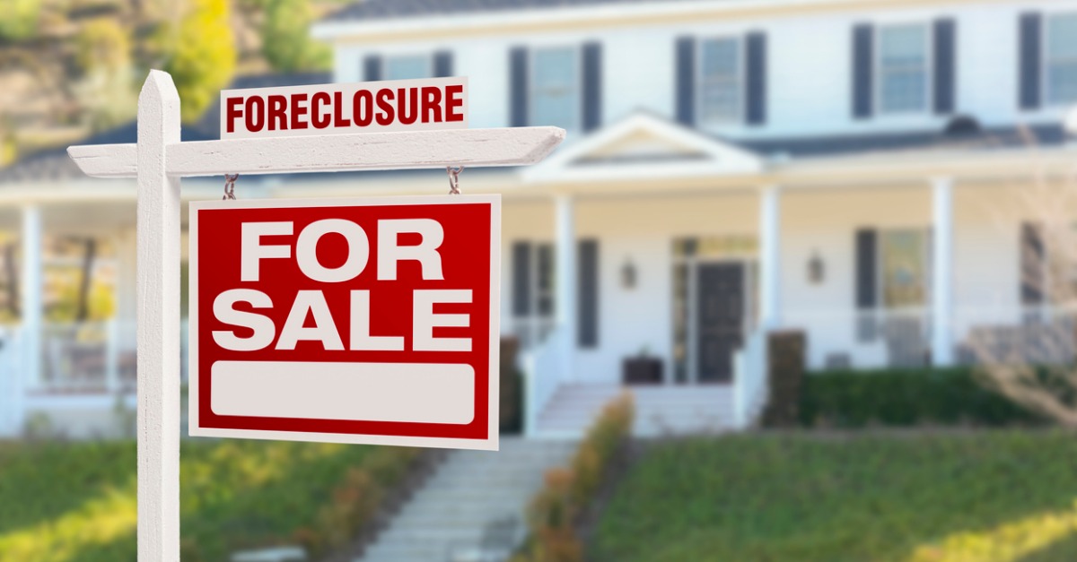 Buying in a Neighborhood With Several Houses in Foreclosure