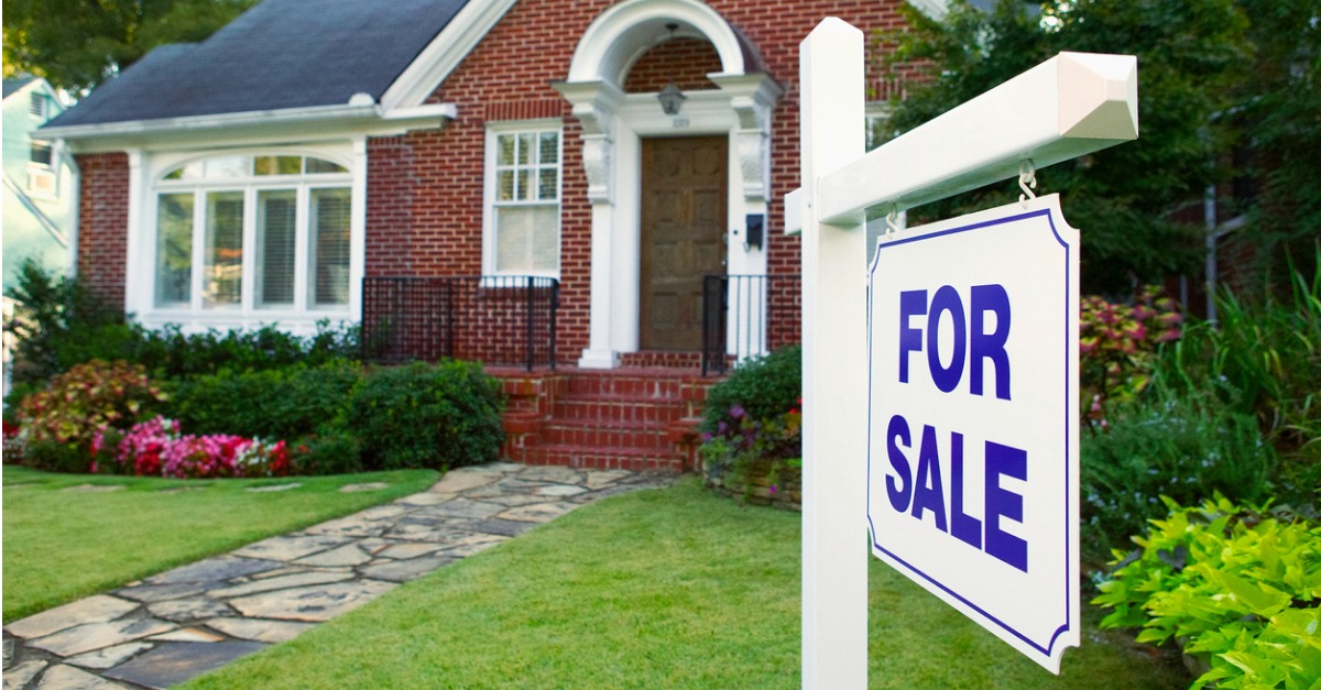 Should You Lower Your Asking Price or Keep Waiting for a Buyer?