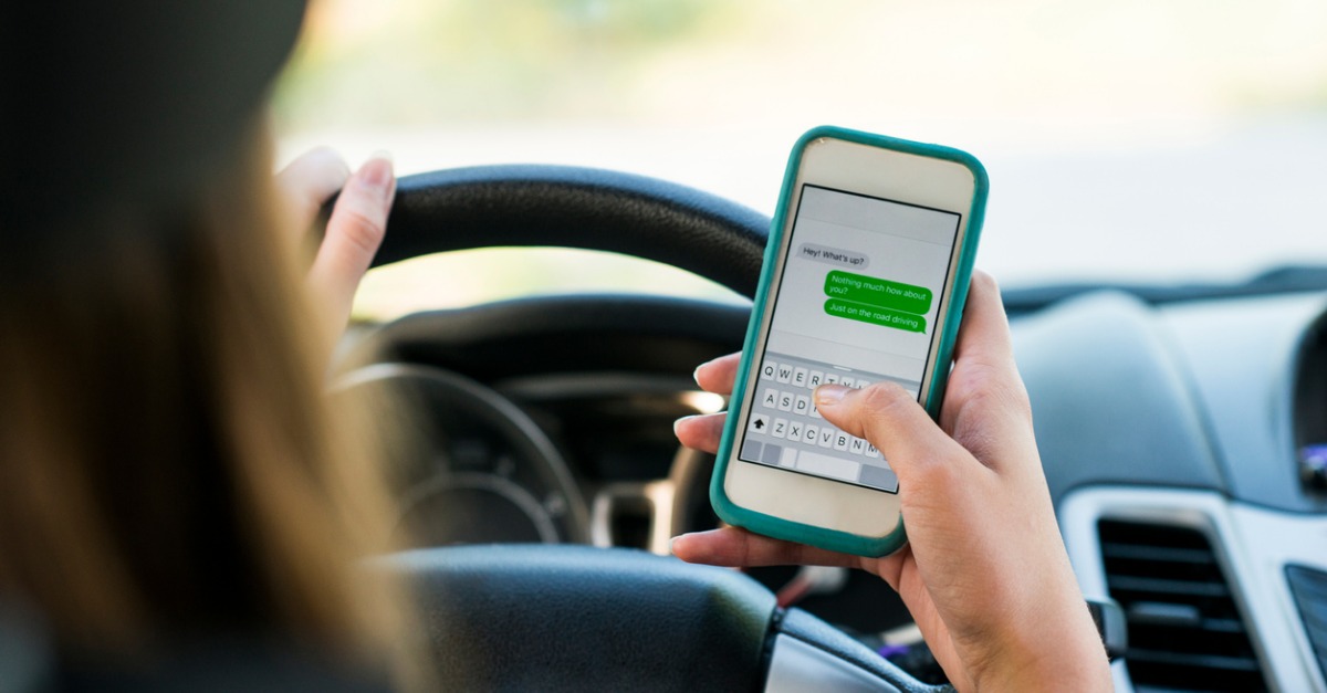 Top 10 Tips to Avoid Distracted Driving
