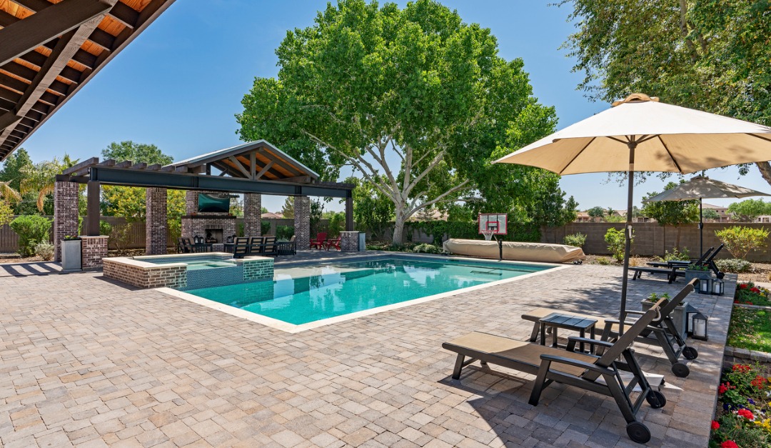 Staging Your Pool for a Faster Sale