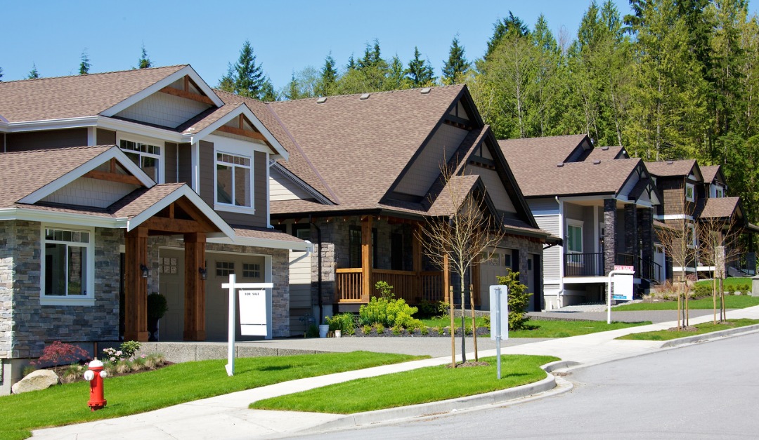 Summertime Selling: Tips to Get Market Ready