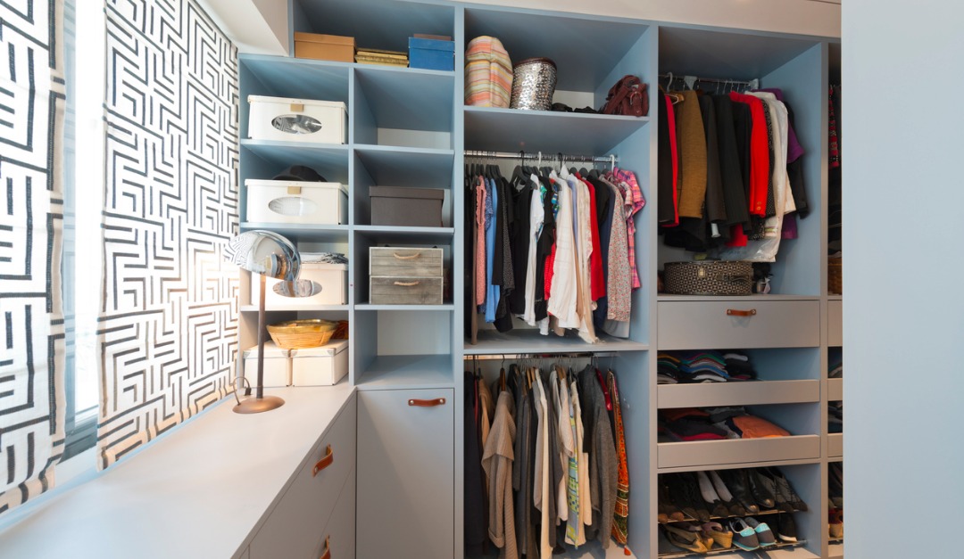 Staging Your Closets Before You Sell