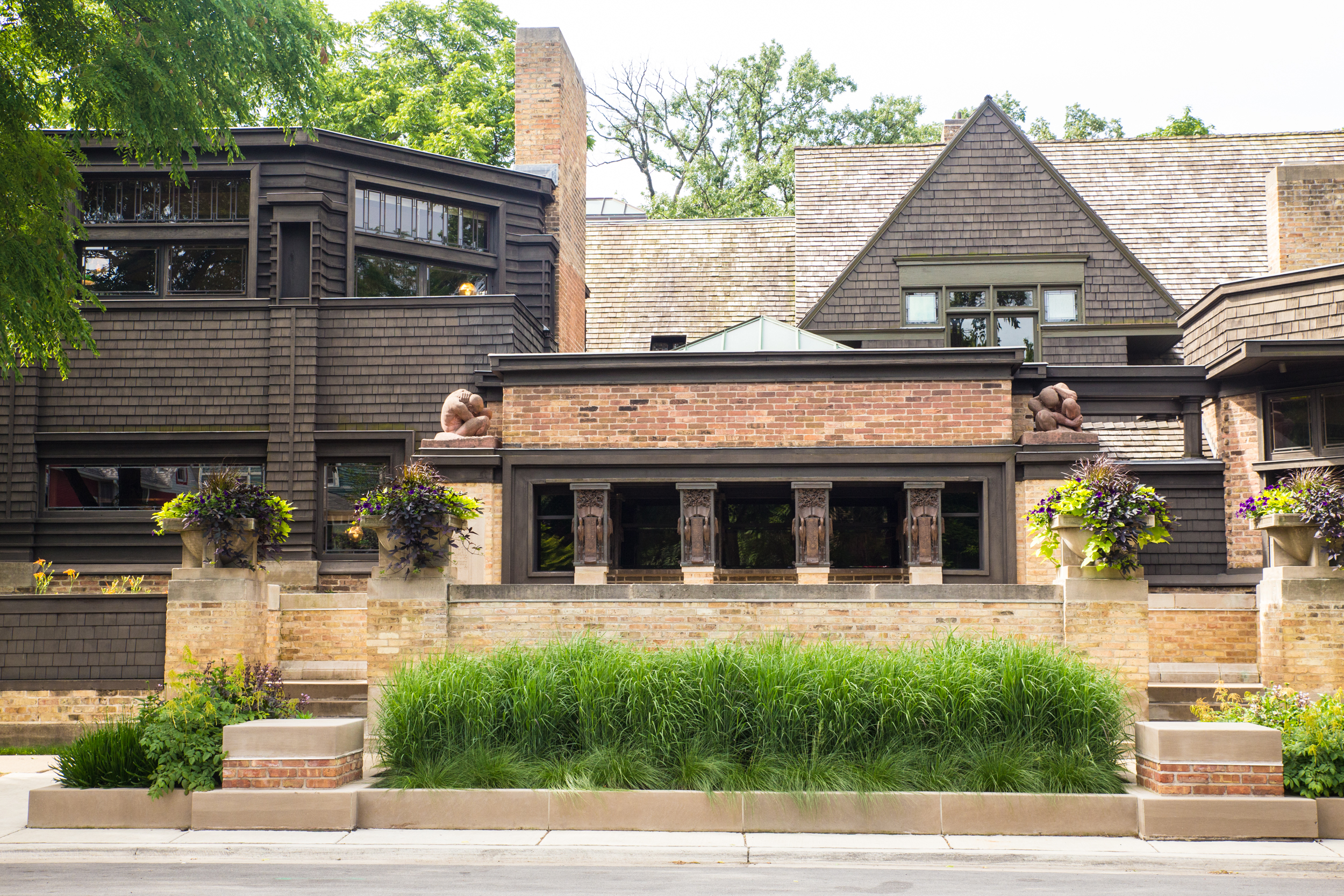 How to Build a Frank Lloyd Wright-Inspired Home