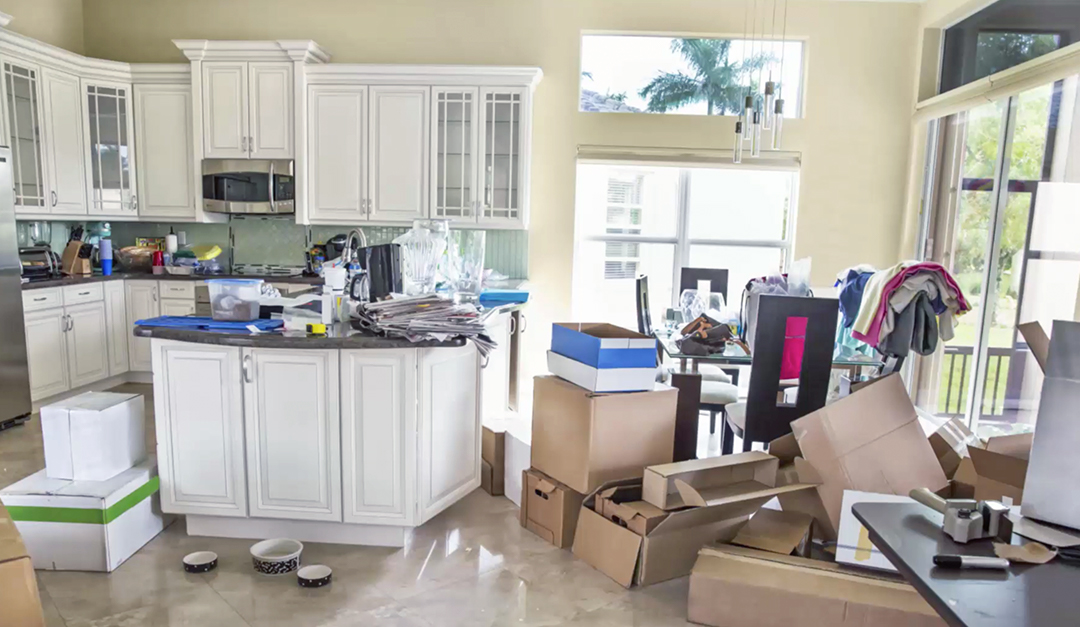 Cleaning Up Before a House Showing