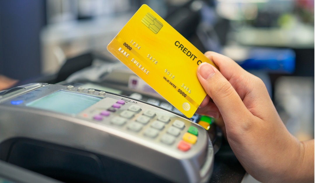 Why You Should Avoid Using Credit Cards When Shopping for a House