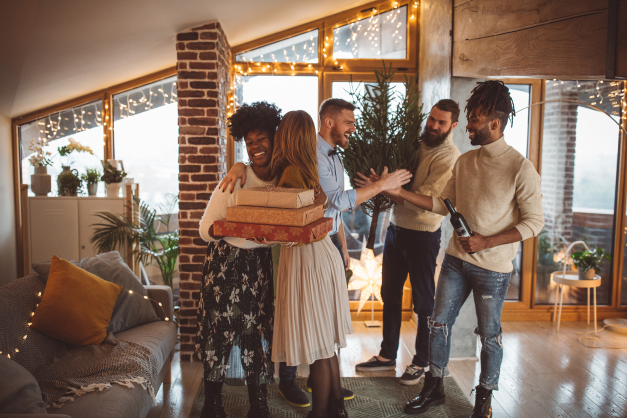 Home Hosting Tips You Need for the Holidays