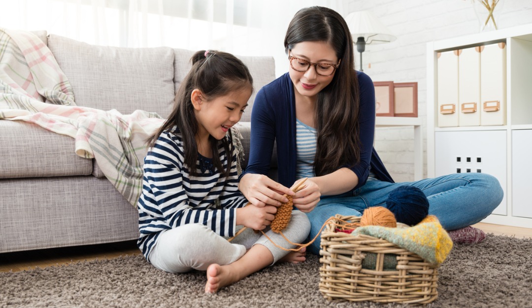 Create a Quiet, Tech-Free Family Room in 5 Simple Steps