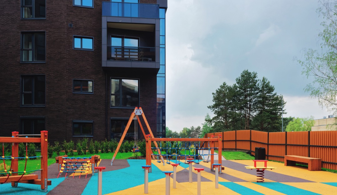 4 Kid-Friendly Amenities to Look for in Luxury Buildings