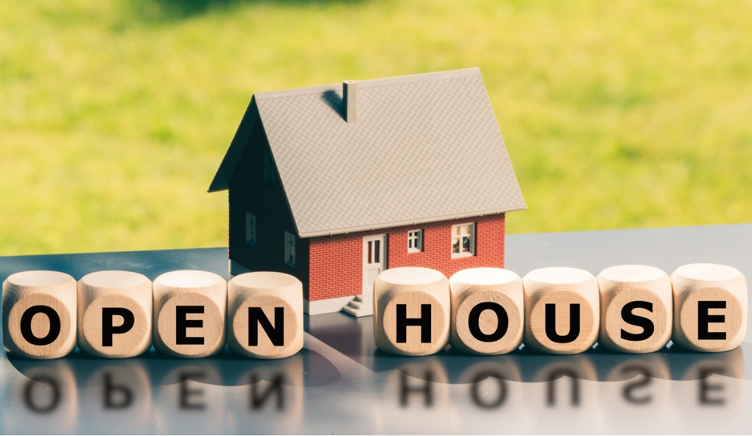 Items You Should Never Leave Out During an Open House