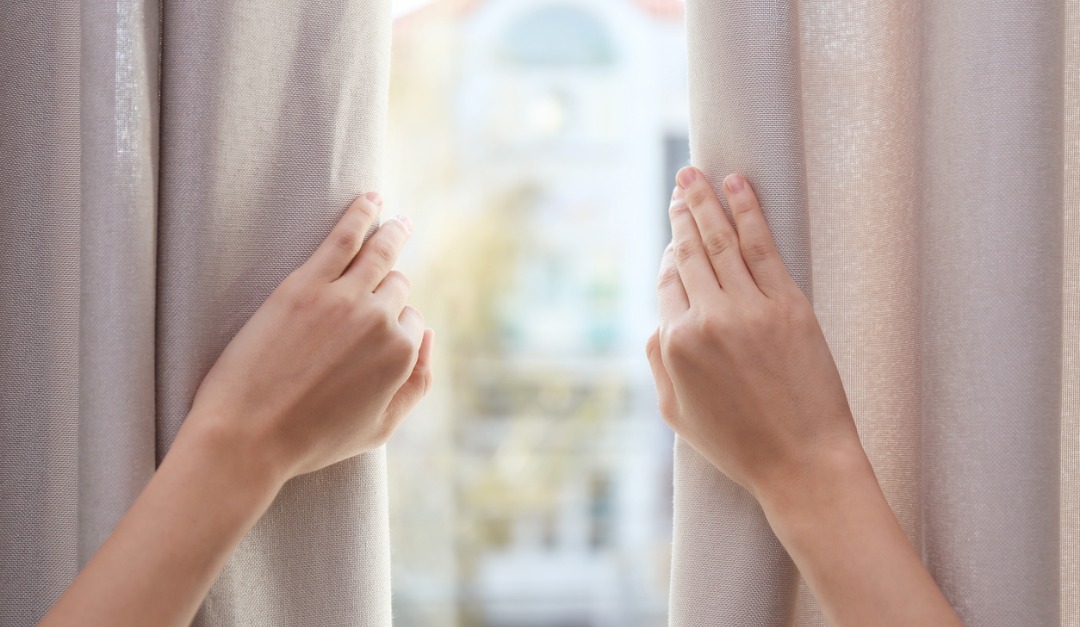 Window Treatments: Take ’Em or Leave ’Em?