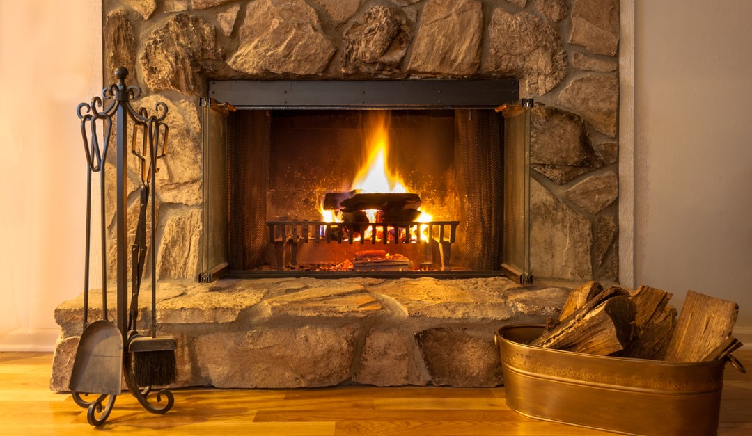 Pros and Cons of Buying a House With a Fireplace — RISMedia