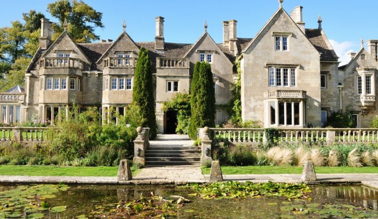 Trophy Homes: What Exactly Are They? — RISMedia