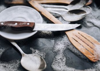 4 Items to Never Put in Your Dishwasher