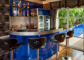 5 Features for a Luxurious Wet Bar in Your Home