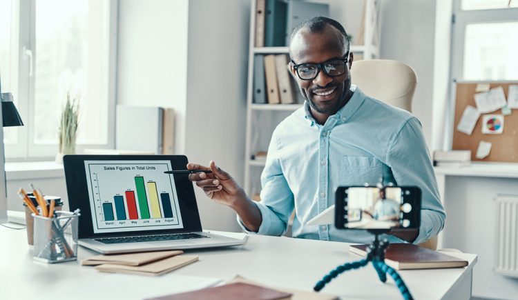 Strategies for Successful Streaming on Social Media