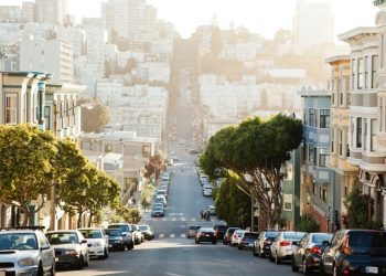 4 Tips to Find the Right Neighborhood in a City