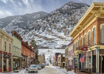 What to Expect When Living in a Mountain Town