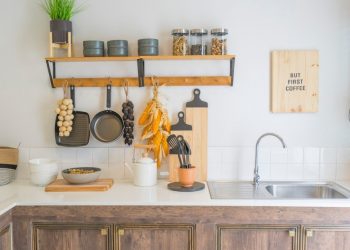 How to Design a Farmhouse Kitchen