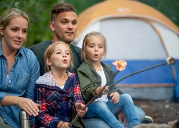 4 Ideas for ‘Glamping’ in Your Backyard