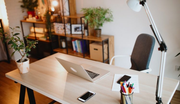 4 Tips for Designing a Modern Home Office