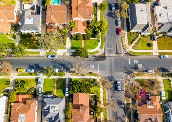 Should You Buy a House on a Corner Lot?