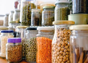 Inexpensive Ways to Organize Your Pantry