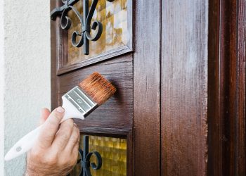 Inexpensive Ways to Spruce up Your Home and Help It Sell