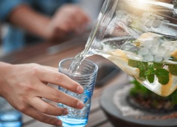 6 Tips for Staying Hydrated This Summer