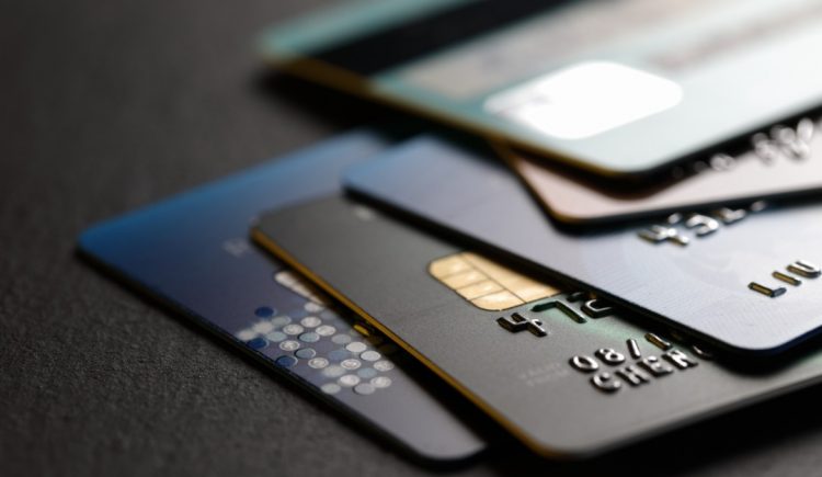4 Credit Card Myths That You Shouldn’t Believe