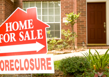 As End of Moratorium Approached, Foreclosures Dipped