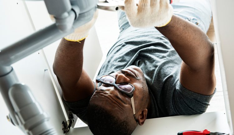 4 Plumbing Projects You Can DIY