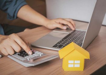 Survey: Many Have Not Refinanced Despite Historically Low Interest Rates