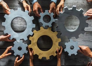 Coldwell Banker Partners With Supreme Auctions