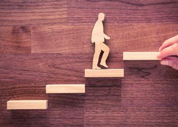 How to Build Your Real Estate Career in 100 Days