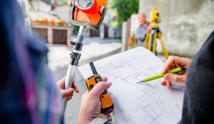 When Should You Hire a Surveyor?