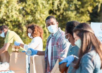 4 Ways to Give Back to Your Community