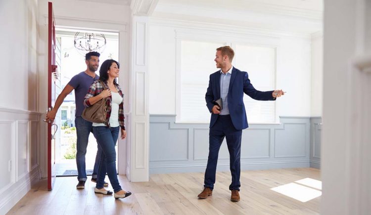 How to Get Back Into a Career in Real Estate After a Hiatus