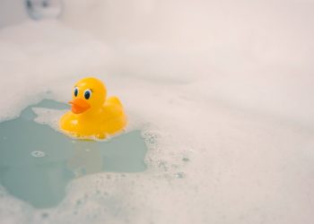 4 Bathroom Items That Should Be Replaced